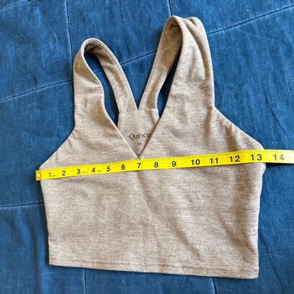 Quince V-Neck Cropped Tank Sport bra Size XS - Picture 7 of 7